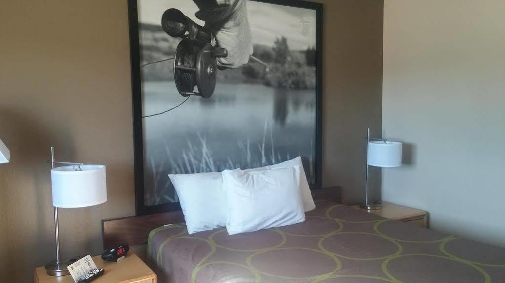 Super 8 By Wyndham Dillon Motel Kültér fotó